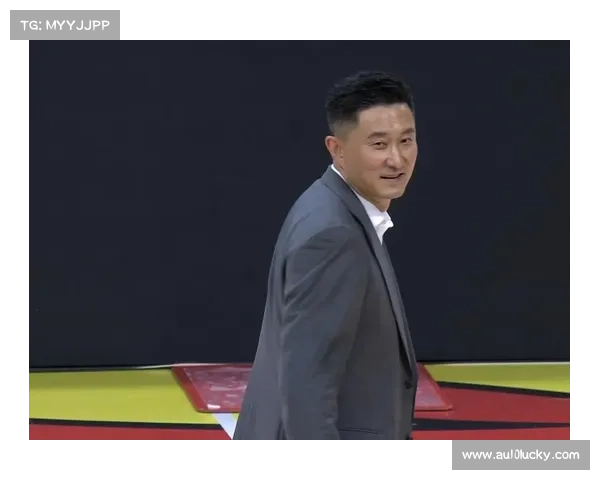 广东力克美国劲旅黑白矮组合闪耀锋线成隐忧杜锋用人再引争议 广东力克美国劲旅黑白矮组合闪耀锋线成隐忧杜锋用人再引争议